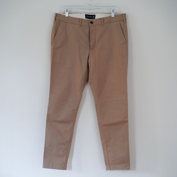 Abercrombie & Fitch Chino - Picture 1 of 3